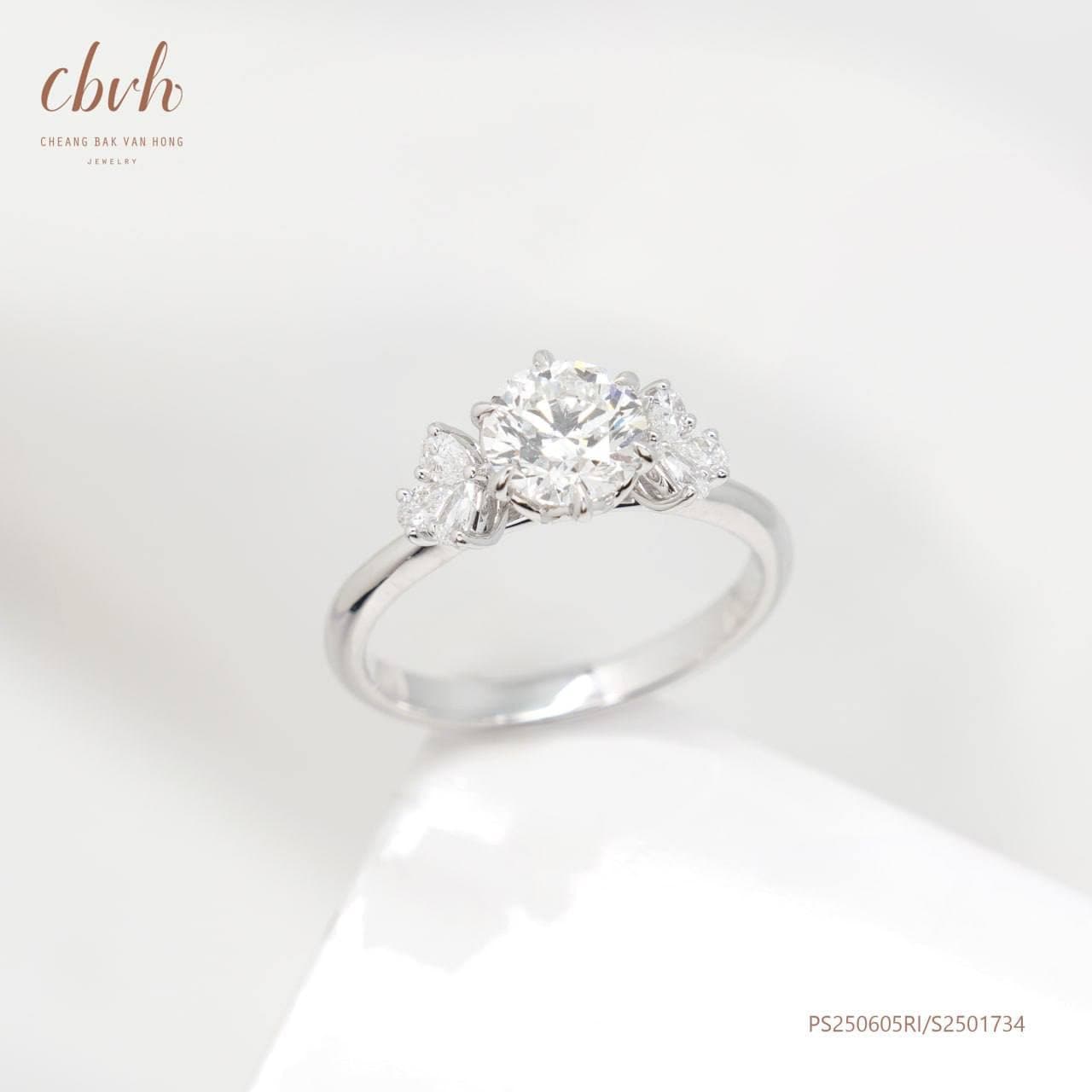 Vintage Ruby Rose Ring image 3
